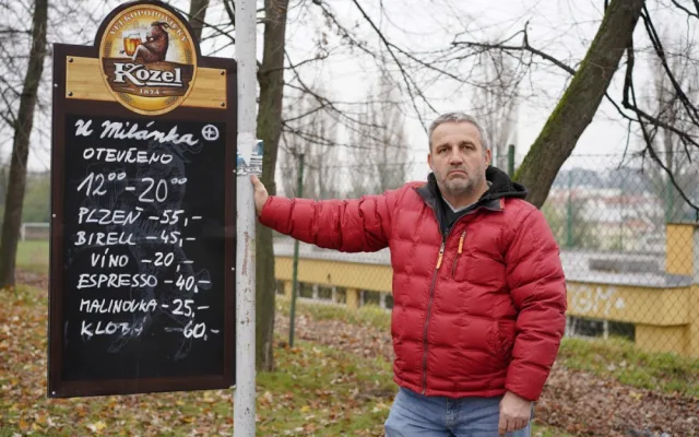 (NE)OBYČEJNÍ: Milánek obsluhuje zásadně bez úsměvu. Nenávidím oslovení „šéfíku“