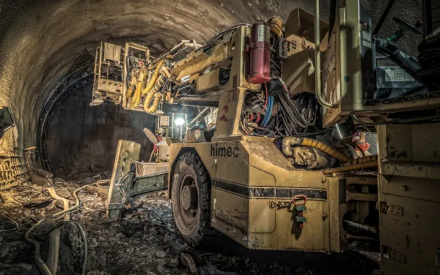 V prvním úseku metra D vyrazili už jeden kilometr tunelů