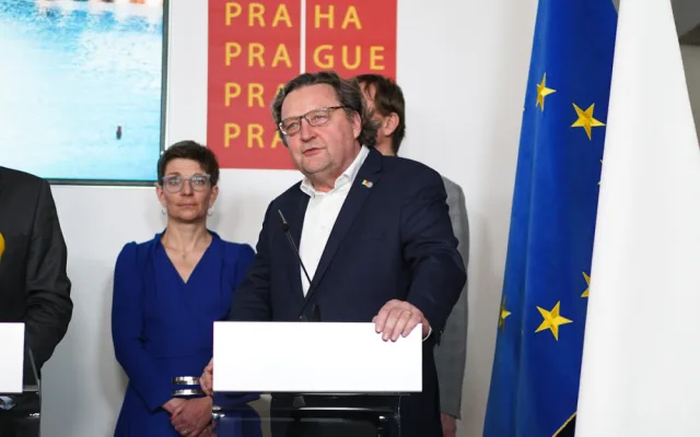 VIDEO: Nové vedení Prahy podepsalo koaliční smlouvu. Primátorem bude Svoboda