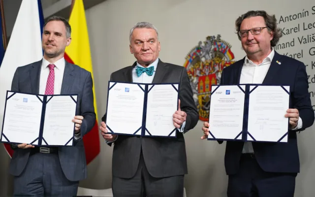 VIDEO: Nové vedení Prahy podepsalo koaliční smlouvu. Primátorem bude Svoboda