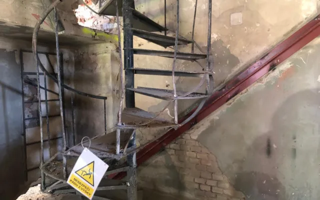 VIDEO: Průmyslový palác má za sebou první rok oprav. Zásahy z 50. let rekonstrukci komplikují