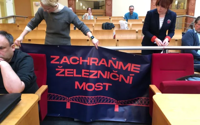 Praha podporuje rekonstrukci mostu pod Vyšehradem. Poslouží i replika, řekl Prokop