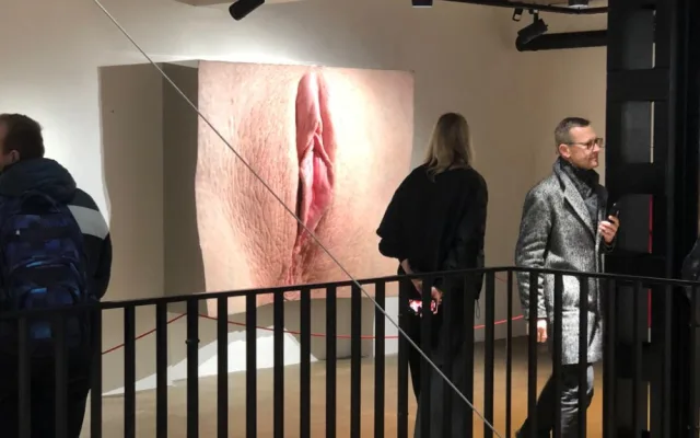 FOTOGALERIE: David Černý v areálu smíchovského lihovaru vystaví svá díla