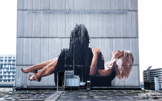 Žižkovský Mordor zdobí nový mural. Místo jsem si vybral, protože ho zbourají, říká autor