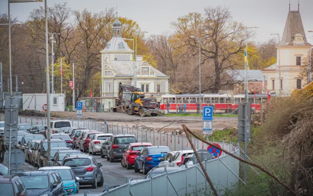 O víkendu snesou železniční most u Výstaviště, práce omezí dopravu