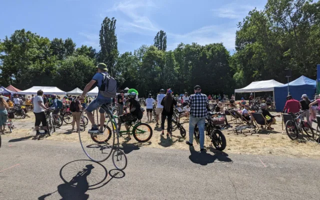 Prahou projely v rámci Světového dne kola stovky cyklistů