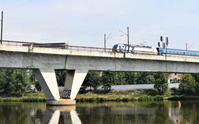 Sedmička začala se stavbou nového parku u Vltavy, stát bude skoro padesát milionů
