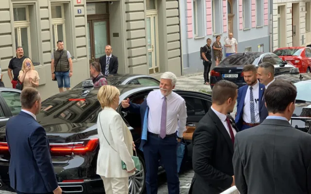 Prezident zahájil dvoudenní návštěvu Prahy. Podívejte se na jeho program
