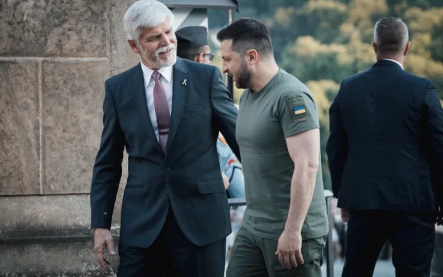 Ukrajinský prezident Zelenskyj dorazil do Prahy na jednání s českými lídry