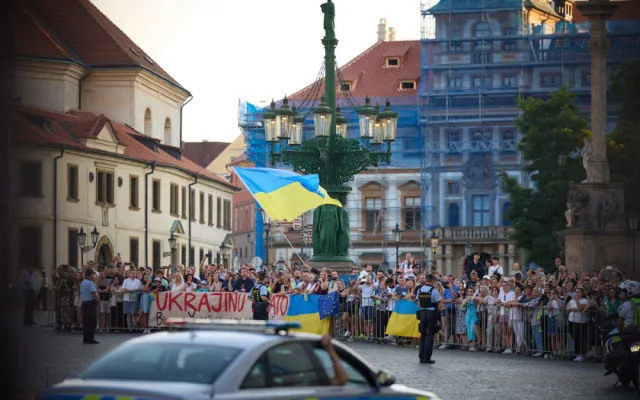 Ukrajinský prezident Zelenskyj dorazil do Prahy na jednání s českými lídry