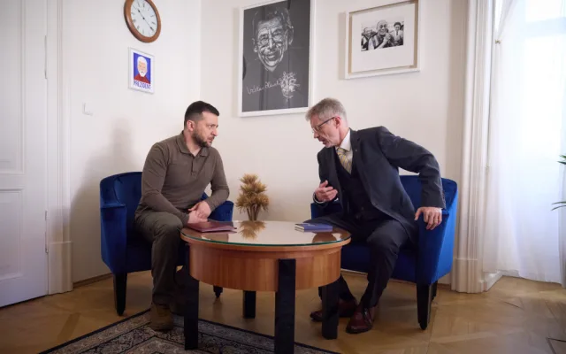 Fiala uvítal na úřadu vlády Zelenského, který zahájil druhý den návštěvy