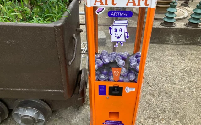 V Holešovicích je nový automat na umění. Artmaty jsou tak v Praze už na třech místech