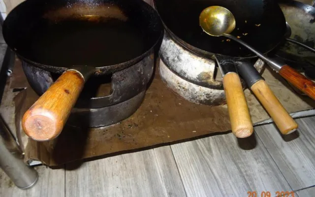 Plíseň, myší bobky. Potravinářská inspekce zavřela v Sapě už čvrtý podnik za měsíc