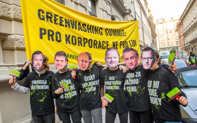 Ekologičtí aktivisté v Praze protestovali kvůli energeticko-klimatickému plánu