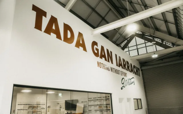 Český med byl pro whiskey Tullamore D.E.W. nejlepší, říká ambasador značky