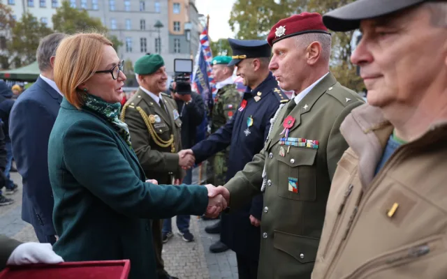 Veteránům nestačí vyjadřovat vděčnost, musíme jim pomáhat, řekla Černochová