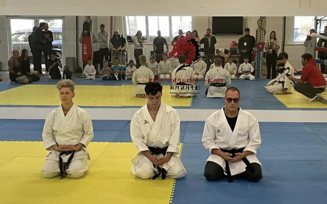 Jean-Claude van Damm navštívil Prahu. Zatrénoval si s pražskými karatisty