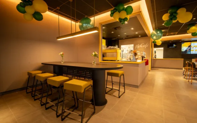 Zákazníky přivítala už 120. restaurace McDonald’s u Stehelčevsi