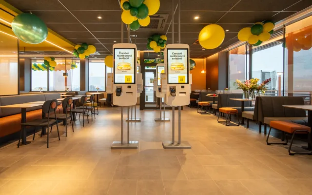 Zákazníky přivítala už 120. restaurace McDonald’s u Stehelčevsi