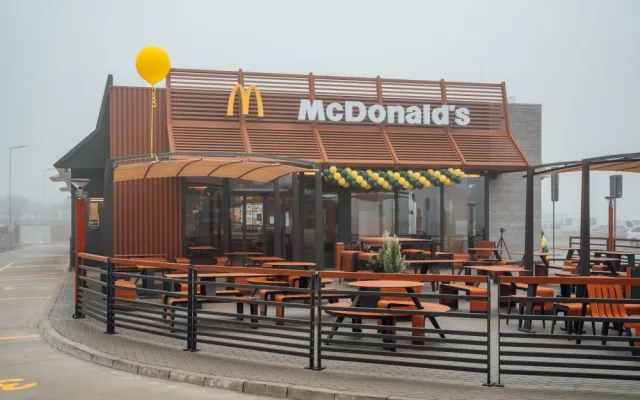 Zákazníky přivítala už 120. restaurace McDonald’s u Stehelčevsi