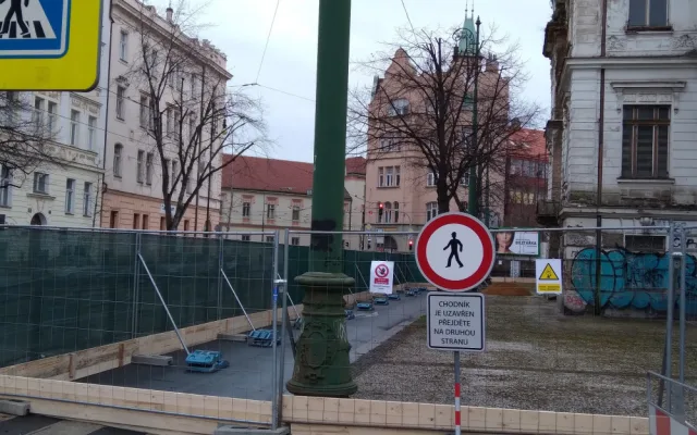 Nádraží Vyšehrad má nového majitele. Budoucnost budovy s ním bude řešit i vedení Prahy 2