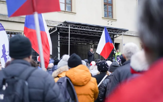 FOTOGALERIE: Traktor, vlajky a guláš. Podívejte se, jak vypadal protest zemědělců v Praze