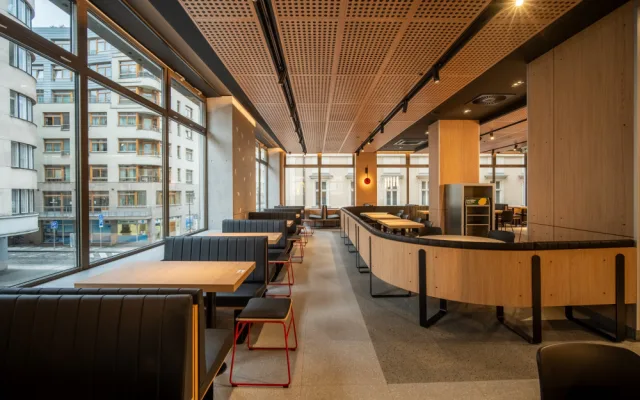 121. restaurace McDonald’s vás v centru Prahy přivítá i po půlnoci