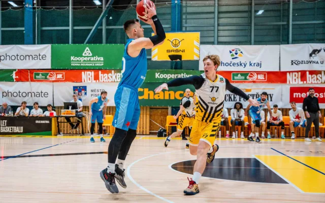 Slavia Basketball se ve středu utká v Edenu s nováčkem z Písku