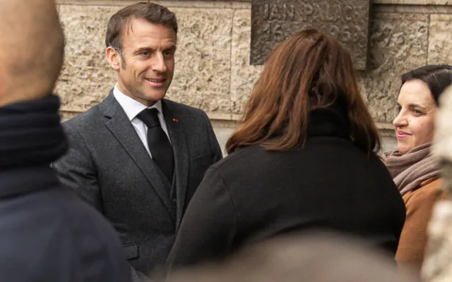 Macron s Pavlem uctili u Filozofické fakulty oběti prosincové střelby