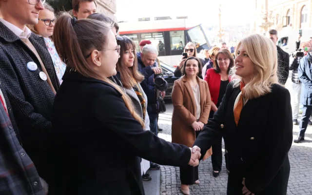 Slovenská prezidentka Čaputová uctila památku obětí střelby na Filozofické fakultě v Praze