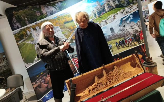 FOTOGALERIE: Zaklínač, Joker i Wednesday. Podívejte se na kostýmy z Comic-Conu