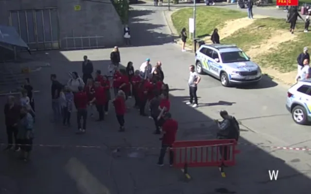 Policisté evakuují hlavní nádraží, našli podezřelé zavazadlo