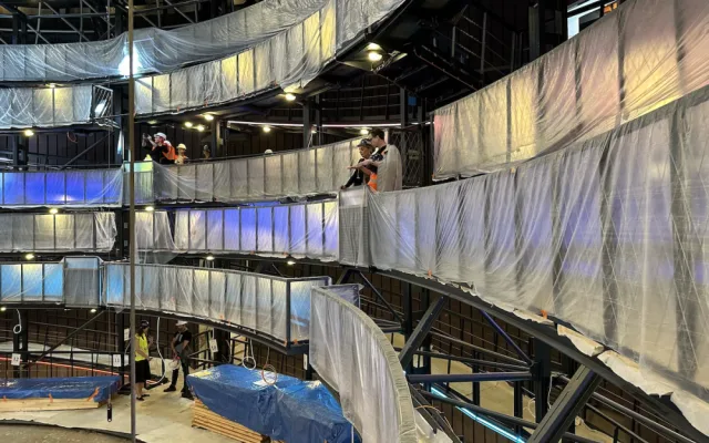 Budova divadla Spirála se víc než po dvaceti letech dočkala opravy. První představení tam lidé uvidí na podzim