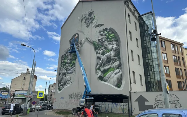 Nový ChemiSův mural upozorňuje na problémy astmatiků. V Česku jich je sedm set tisíc