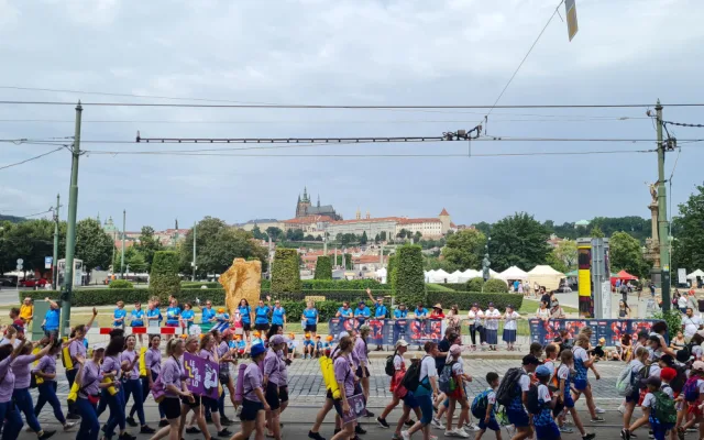 Na 15 tisíc sokolů prošlo Prahou při zahajovacím průvodu všesokolského sletu