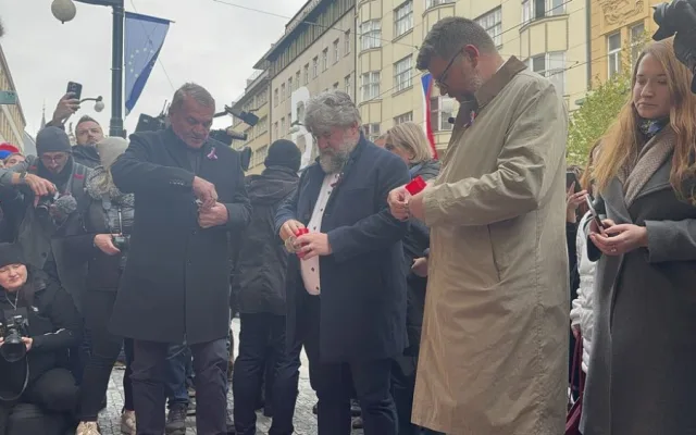 Na Národní třídě začíná program připomínající události sametové revoluce před 35 lety