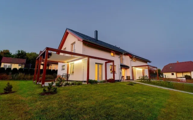 Jak uniknout z velkoměsta na Šumavu, Lipno nebo do Krkonoš? Rozhovor s Václavem Ovečkou, realitním makléřem s vášní pro jedinečné nemovitosti