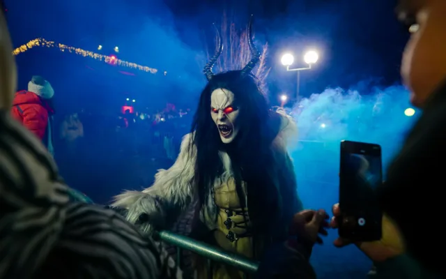 Výstaviště ovládla pekelná show. Dorazili krampusáci z Čech i Rakouska.
