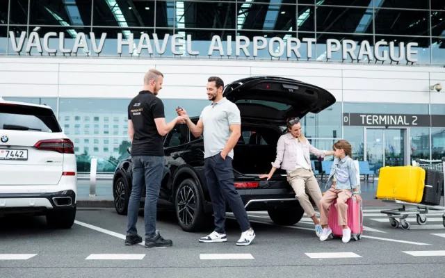 Asistence při parkování_Letiště Václava Havla Praha