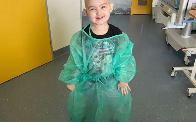 Z obyčejné bolesti zad se u pětileté holčičky vyklubalo onkologické onemocnění. Musela podstoupit transplantaci kostní dřeně