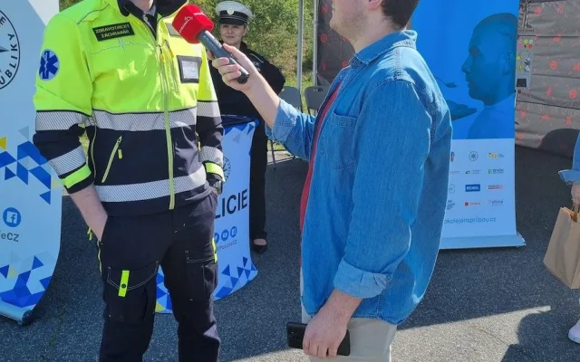 Kampaň Na kole jen s přilbou nabídne víc setkání s cyklisty i nové piktogramy