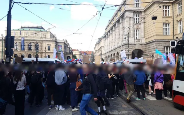 Prahu dnes ovládly akce spojené s potratovou tematikou, v akci je i antikonfliktní tým
