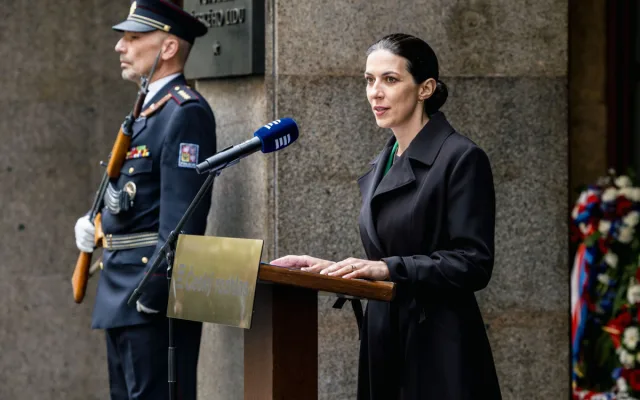 Politici i zástupci armády a policie si u Rozhlasu připomněli začátek Pražského povstání