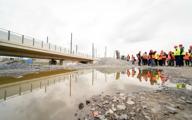 FOTOGALERIE: Trať mezi Bubny a Výstavištěm bude v provozu v srpnu, stanice dokončují