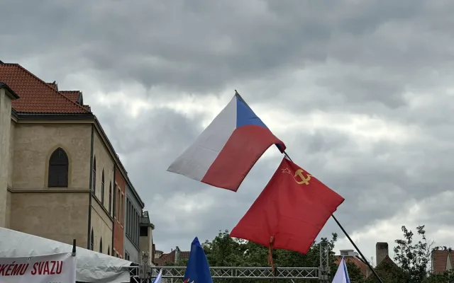 VIDEO: Čtyři tisíce stoupenců SPD demonstrují v Praze, Okamura vyzval ke změně vlády