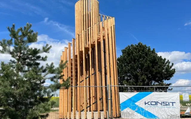 Nebušice mají novou rozhlednu, navrhli ji studenti architektury ČVUT