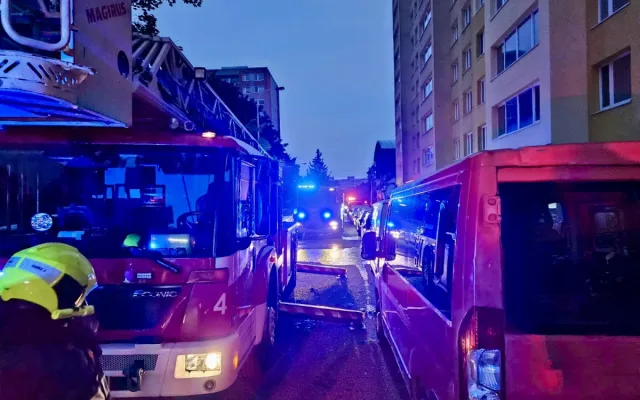 Dva požáry, dva mrtví. Praha zažila tragické ráno