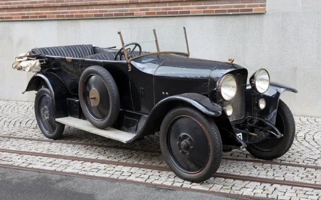 Národní technické muzeum vystavilo historické pragovky ze sbírky Emila Příhody