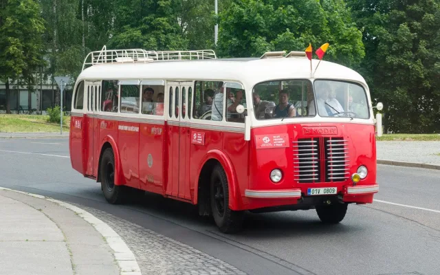Škoda 706 RO