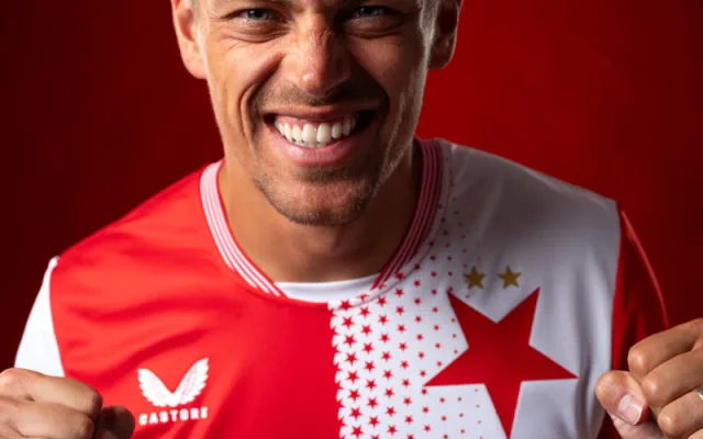 Slavia představila nové dresy, autorem je výtvarník Pasta Oner